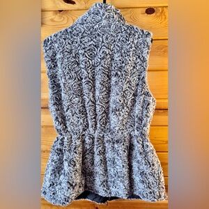 REVERSIBLE!! Grayish Brown Furry Sleeveless Vest